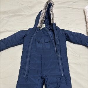 First Impressions 12 month snowsuit EUC, used twice.